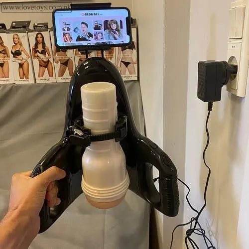 Fleshlight Universal Launch